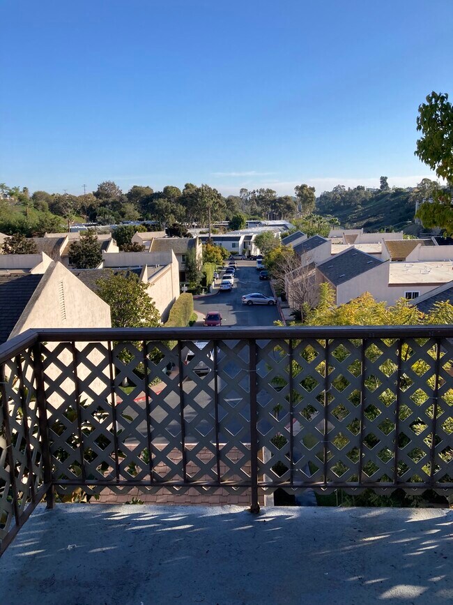 4198 Mt Alifan Dr San Diego, CA 92111 photo 2