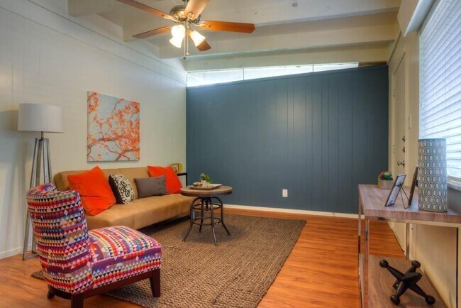 Whitis Lofts photo 2