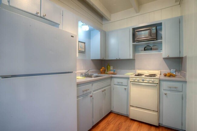 Whitis Lofts photo 4