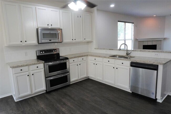 12620 Summerwood Drive, Burleson, TX 76028 photo 5