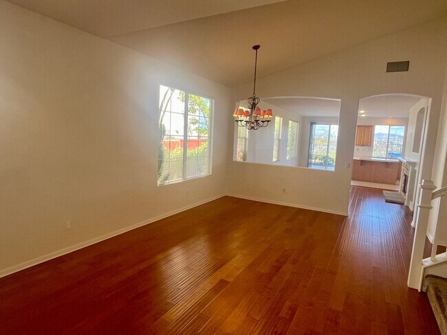 1460 Sapphire Dr Carlsbad, CA 92011 photo 3