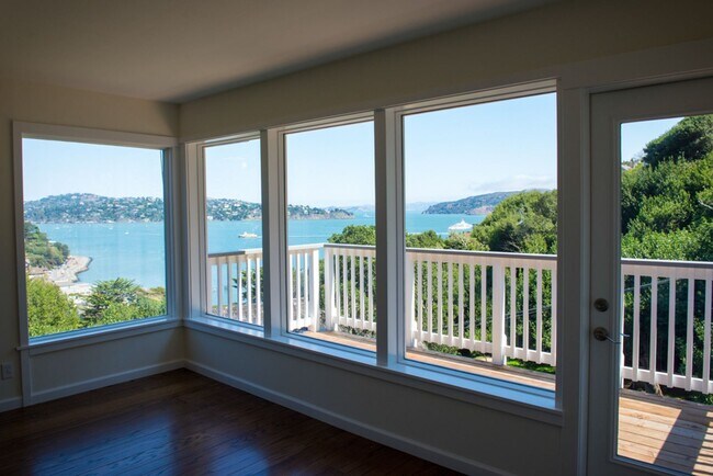 116 Edwards Ave. photo 2