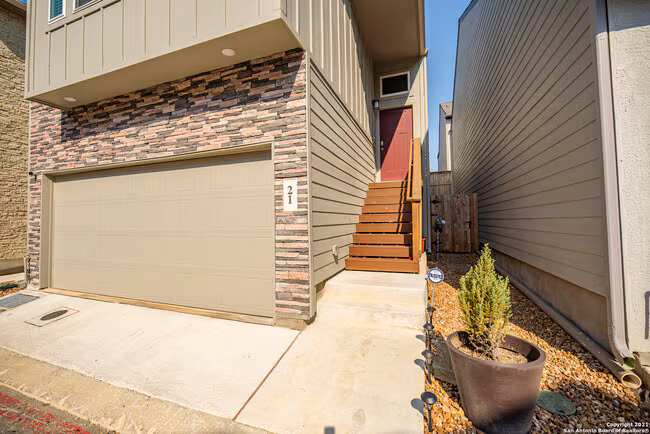 6446 Babcock Rd San Antonio, TX 78249 photo 3