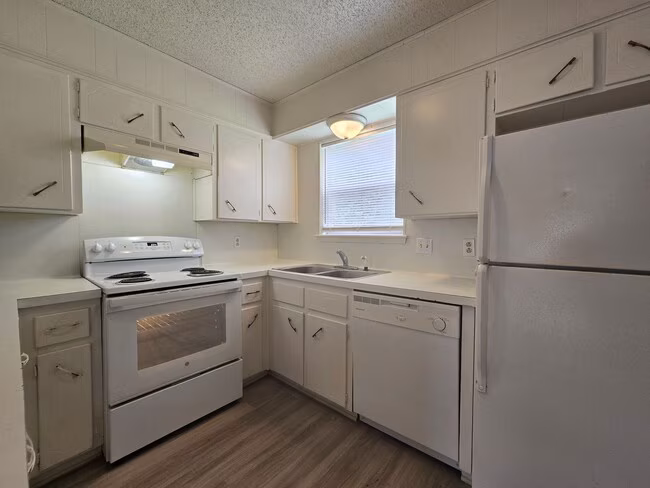 1701 Kirk Ave Killeen, TX 76543 photo 5