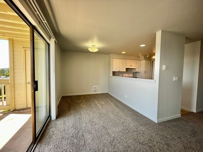 1745 West Sunn Fjord Lane, Bremerton, WA 98312 photo 5