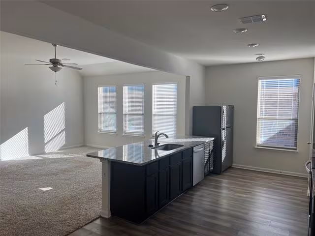 135 Morning Glory Drive, Sanger, TX 76266 photo 3