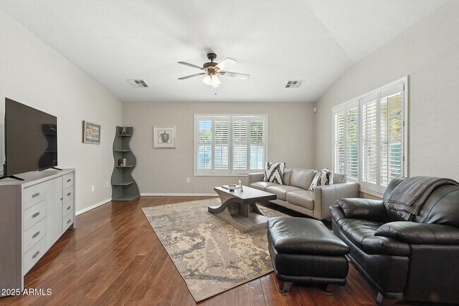 15927 N 171st Dr Surprise, AZ 85388 photo 5