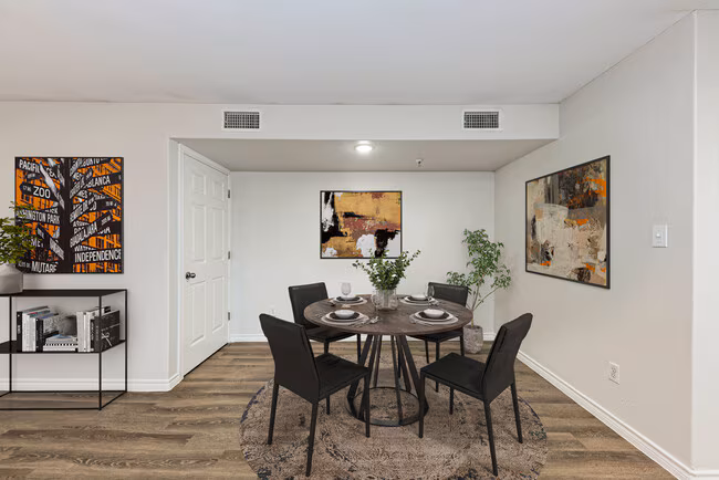 Austin Parke Apartments photo 2