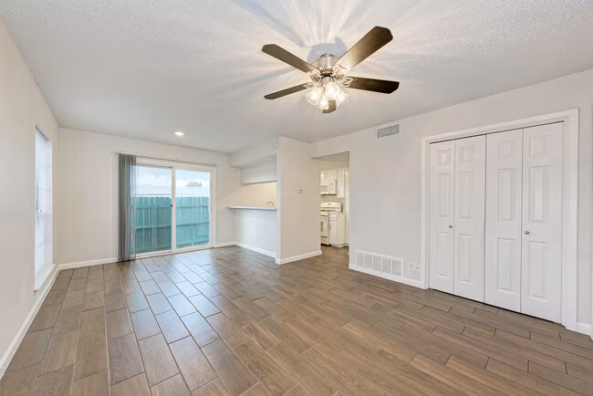 Austin Parke Apartments photo 5