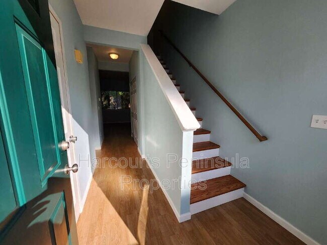 13132 Lakeridge Cir NW Silverdale, WA 98383 photo 3