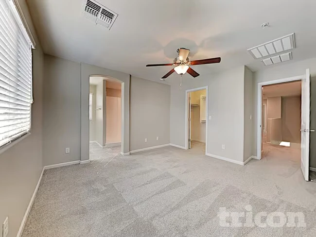 12582 W Mazatzal Dr Peoria, AZ 85383 photo 2