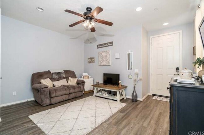38009 Spring Canyon Dr Murrieta, CA 92563 photo 4