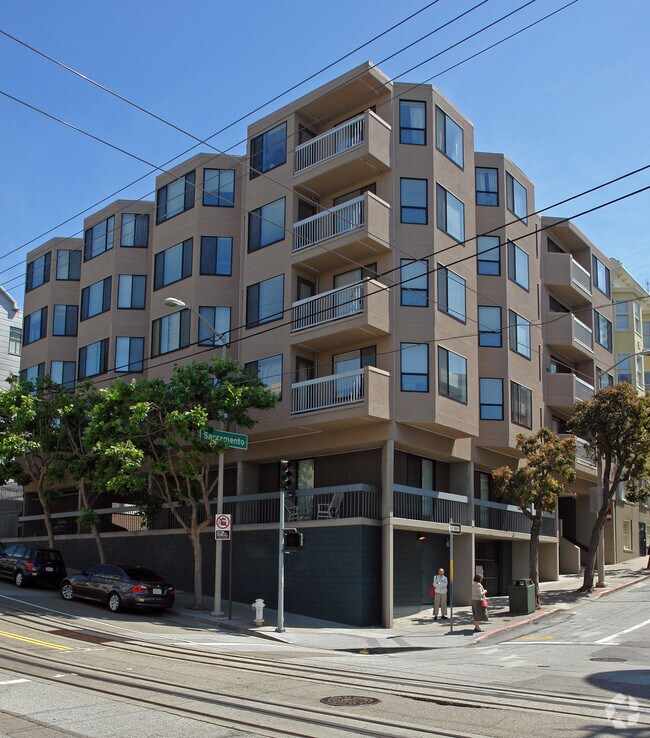 1490 Sacramento Street Apartments* photo 4