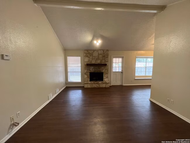 5250 Galacino St San Antonio, TX 78247 photo 3