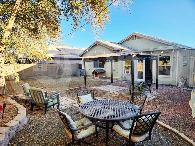 17264 W Elizabeth Ave Goodyear, AZ 85338 photo 2