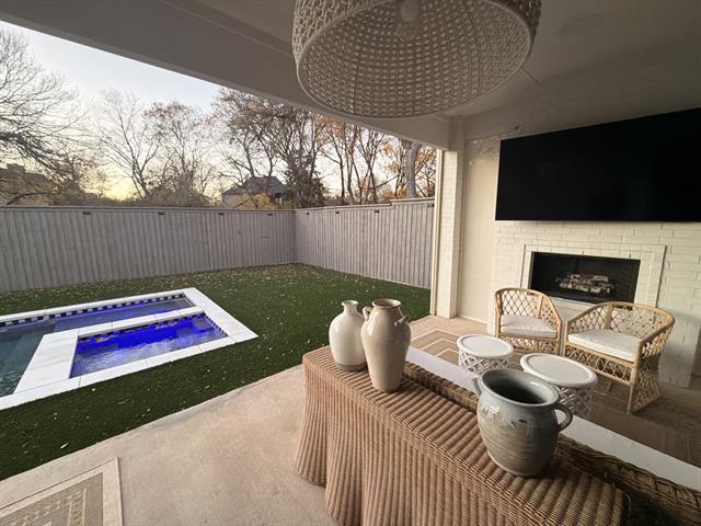 7519 Taos Rd Dallas, TX 75209 photo 2