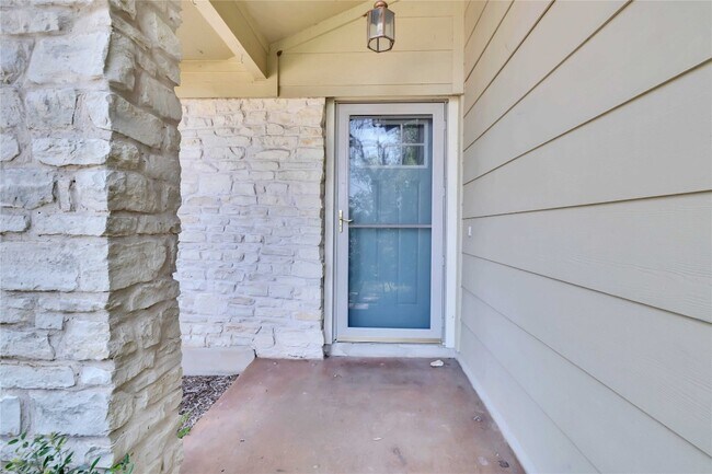 11400 Charolais Cove Austin, TX 78758 photo 4