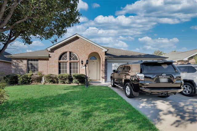 1505 Coastline Lane, Mansfield, TX 76063 photo 2