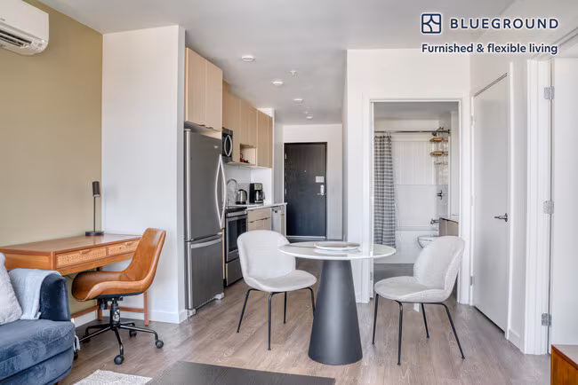 2401 S Jackson St Seattle, WA 98144 photo 3