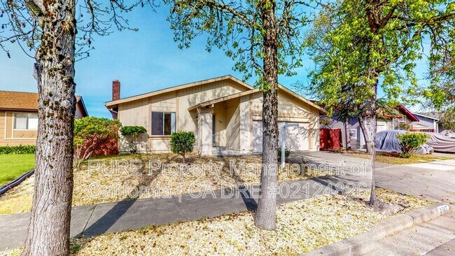 3587 Banyan St Santa Rosa, CA 95403 photo 3