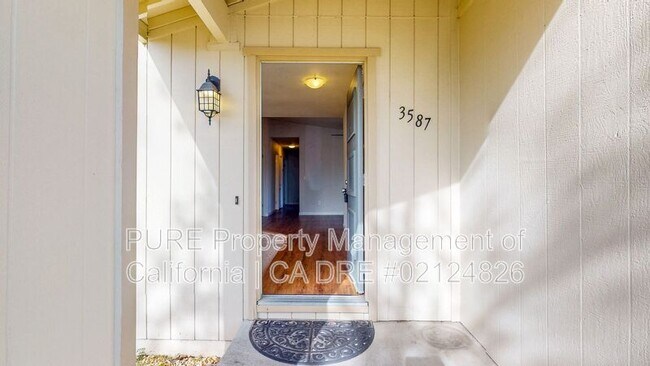 3587 Banyan St Santa Rosa, CA 95403 photo 4
