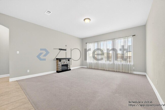 2900 Blf Crk Dr Mansfield, TX 76063 photo 2