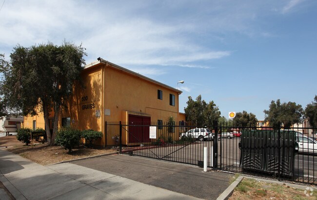 Graves photo 3