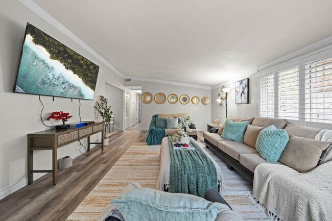10150 Sierra Madre Rd Spring Valley, CA 91977 photo 5