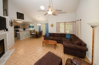 2112 Waterway Bend Austin, TX 78728 photo 4