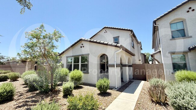 8261 E Impala Ave Mesa, AZ 85209 photo 2