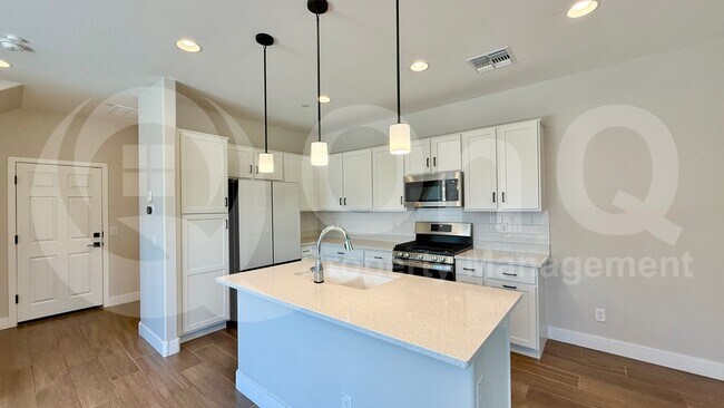 8261 E Impala Ave Mesa, AZ 85209 photo 4