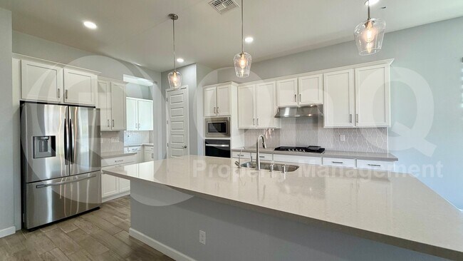 22888 E Nightingale Rd Queen Creek, AZ 85142 photo 3