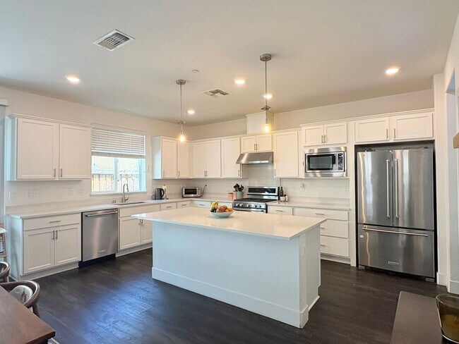 Beautiful 4 Bed 3 Full Bath Home with Solar in Brentwood photo 3