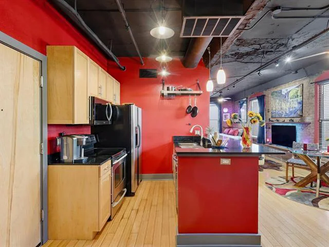 910 Houston St Fort Worth, TX 76102 photo 5