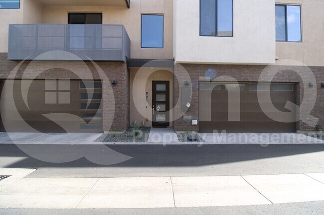 901 S Smith Rd Tempe, AZ 85281