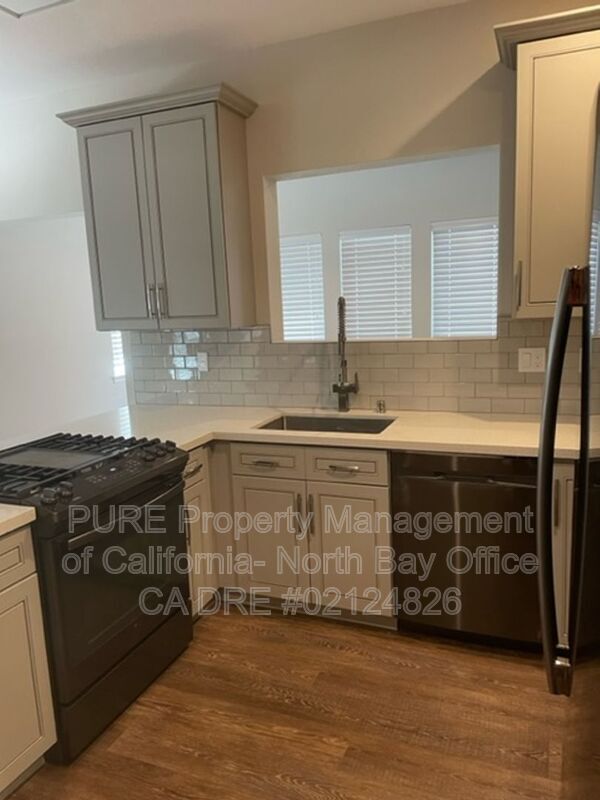 3462 Santiago Dr Santa Rosa, CA 95403 photo 3