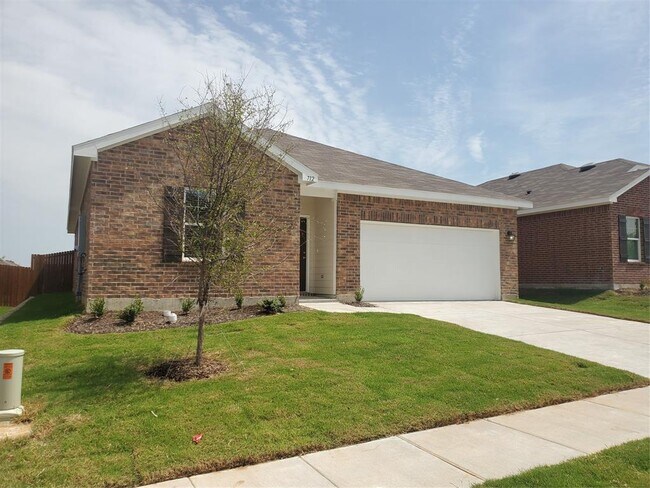 712 Peach Tree Ln photo 2