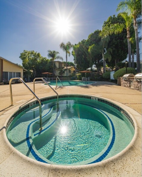 800 E Bobier Dr Vista, CA 92084 photo 4