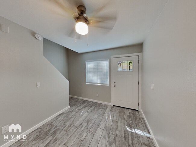 12707 W Tasha Dr Surprise, AZ 85378 photo 4