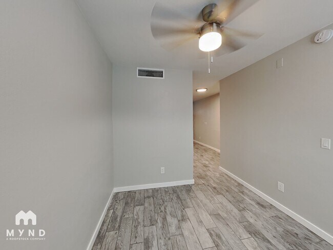 12707 W Tasha Dr Surprise, AZ 85378 photo 5