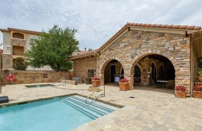 555 Via Amalfi Irving, TX 75039 photo 4