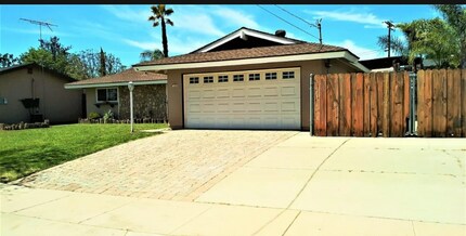 9358 Burning Tree Way, Santee, CA 92071 photo 2