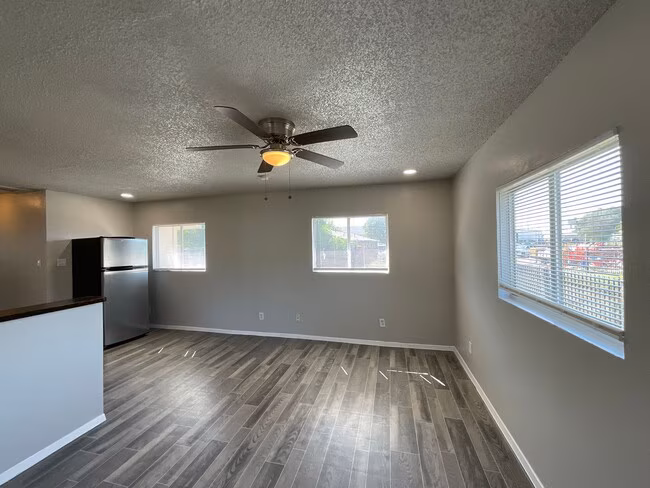 2319 Observation Dr San Antonio, TX 78227 photo 3