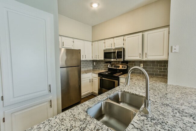 13366 Briar Forest Drive, Houston, TX 77077 photo 4