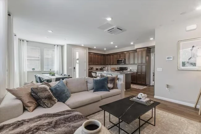 6568 Vision Ct San Jose, CA 95119 photo 4