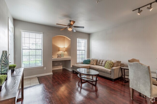 Estates at Canyon Ridge photo 2