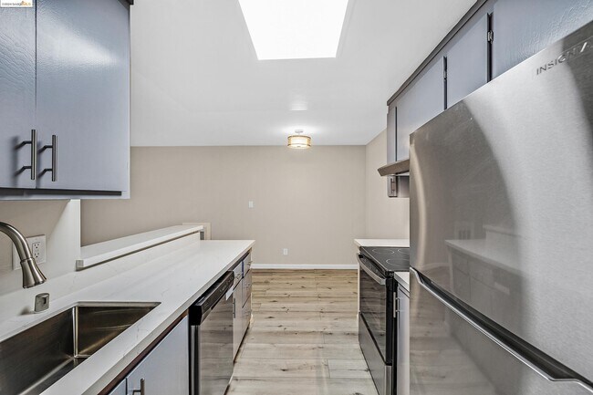 66 Fairmount Avenue, Oakland, CA 94611 photo 5