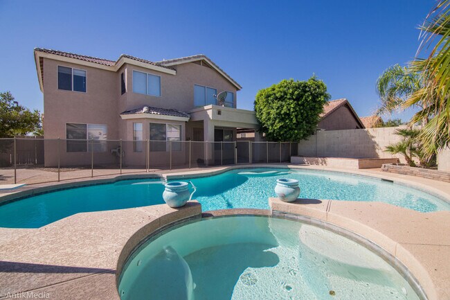 13168 W MONTE VISTA Drive photo 2