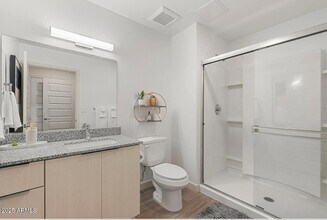 9275 N 29th Ave Phoenix, AZ 85051 photo 5