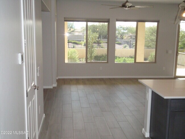 61123 E Flint Dr Oracle, AZ 85623 photo 5